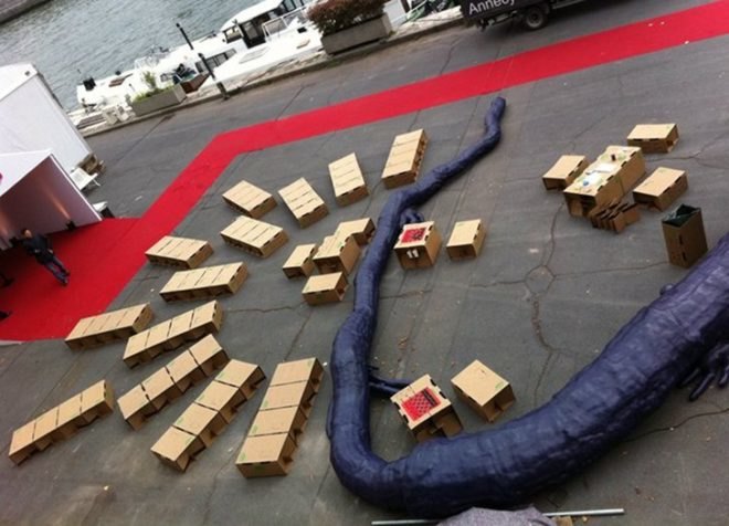 Cardboard, cardboard bed, disaster relief, humanitarian design, LeafBed, Leaf Supply