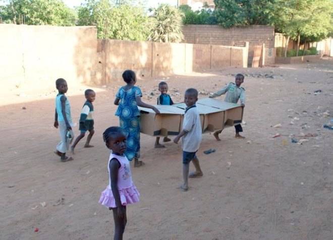 Cardboard, cardboard bed, disaster relief, humanitarian design, LeafBed, Leaf Supply