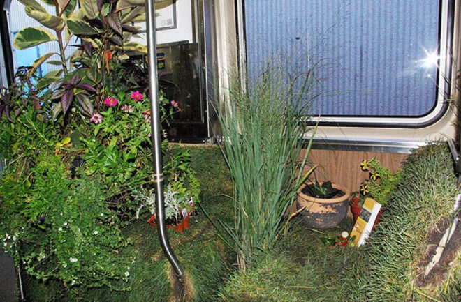 green design, eco design, sustainable design, The Mobile Garden, Art on Track, noisivelvet, CTA, subway train garden, indigenous plants