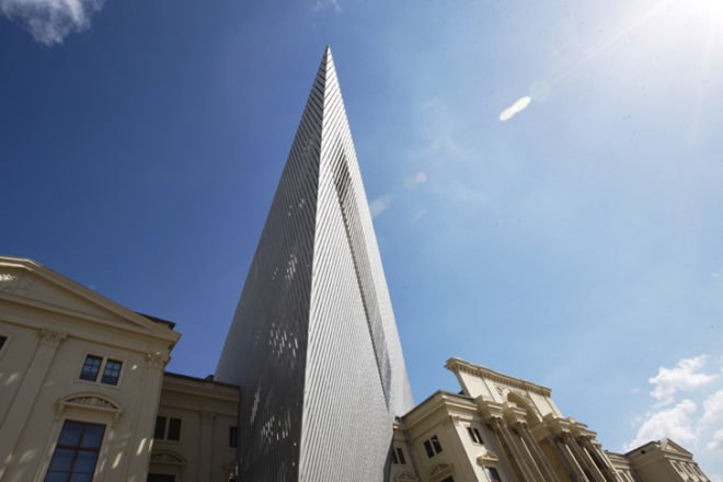 green design, eco design, sustainable design, Daniel Libeskind, Dresden, Germany Museum of Military History, glass addition, natural lighting