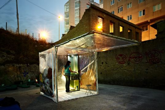 nano house, micro house, mini house, small house book, top small homes,small house design, smallest house, portable house, contemporary small house design, green home, eco house, smallest home, book review,