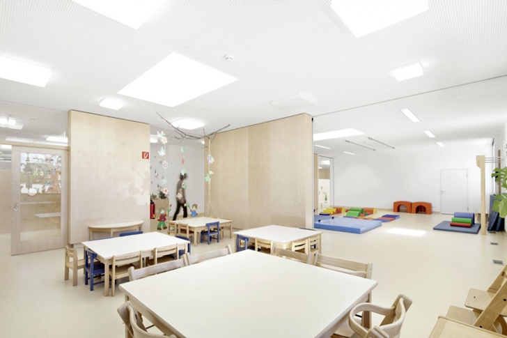 green building, green design, eco building, eco design, Europe green school,eco green school, green kindergarten design,Austrian green kindergarten, eco school, green school, daylighting in school, classroom skylight, open school floor plan, earth tube,