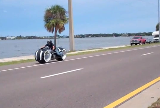 green design, eco design, sustainable design, Electric motorcycle, LED Lights, TRON, Parker Brothers' Choppers, Lightcycle
