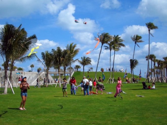 South Pointe Park, Hargreaves Associates, urban green space, hurricane resistant, park, south beach, florida
