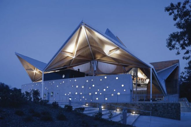 Studio Gang's Bengt Sjostrom Starlight Theater, jeanne gang, aqua tower, MacArthur Genius Grant, jeanne gang wins genius grant, chicago architecture, The John D. and Catherine T. MacArthur Foundation, green design, women architects, green architecture, eco architecture, sustainable design, eco design, sustainable architecture, studio gang architects