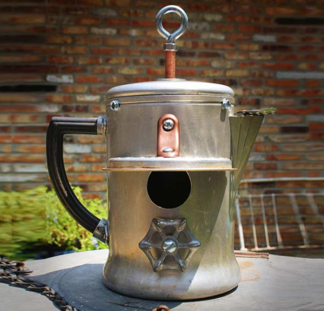 steam punk birdhouse, antique birdhouse, birdhouses, recycled birdhouses, eco birdhouses, green birdhouses, recycled materials, upcycling, brian carlise, paper gadget, gadget sponge, brian Carlisle