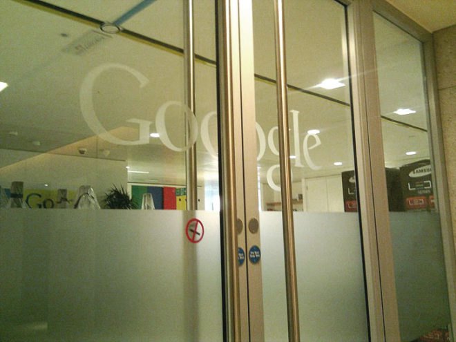 google energy use, google mail energy use, google corporation, google, internet energy use, carbon neutral, carbon neutral businesses, server energy use