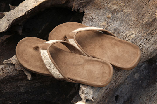 indosole, repurposed sandal, bali, kyle parsons, motorbike tire, interview, sustainable design, green design, recycled materials, green products, sustainable style, green accessories and fashion, recycled motorcycle sandals, recycled rubber