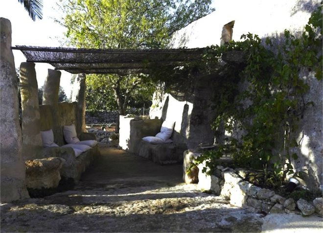 lime mortar, luca zanaroli, Italy, local materials, natural materials, green design, sustainable design, eco-design, Countryside Salento, Morciano di Leuca, natural lighting, natural ventilation, minimalist