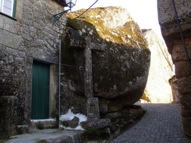green design, eco design, sustainable design, Monsanto, Lusitanian, Portugal, mountain village, Manueline doors, historic village, Serra da Estrela