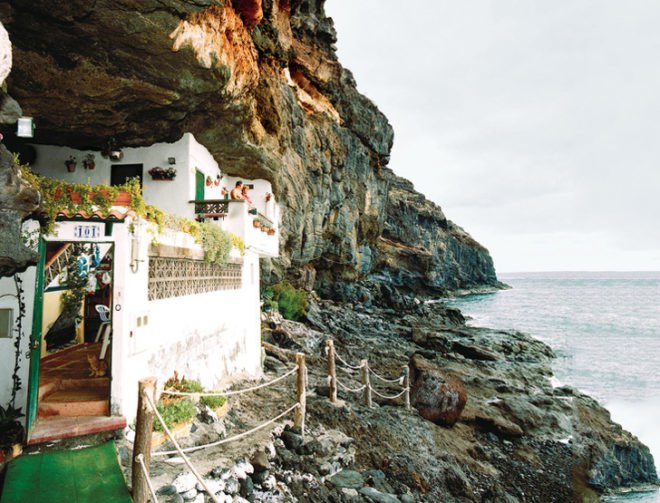rock houses, cave houses, green houses, rock architecture, cave architecture, cave dwellings, hand built homes, hand built architecture, low impact architecture, eco architecture, spanish architecture, spanish canary islands architecture, spanish design, eco homes