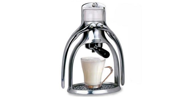 Presso Espresso Machine, green gadgets for back to school, green technology, greener gadgets, sustainable design, green design, eco gadgets, green products, green computer, back to school buying guide, clean technology