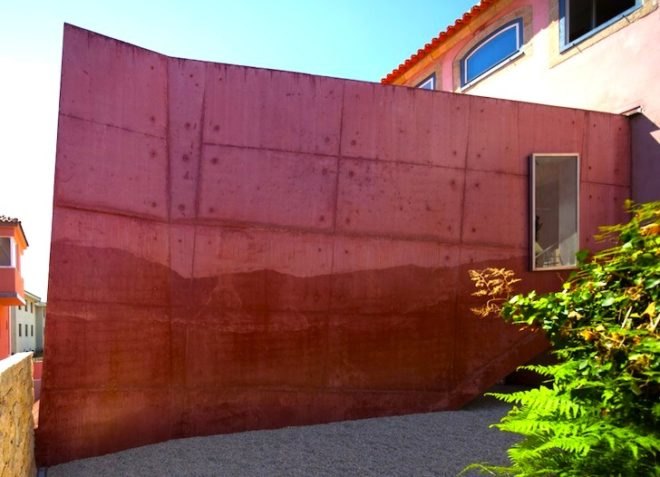 adaptive reuse, creative reuse, recycled materials, Portugal, Solar S. Roque Gallery, Manuel Maia Gomes, green design, sustainable design, eco-design, eco-architecture, sustainable reuse, renovation