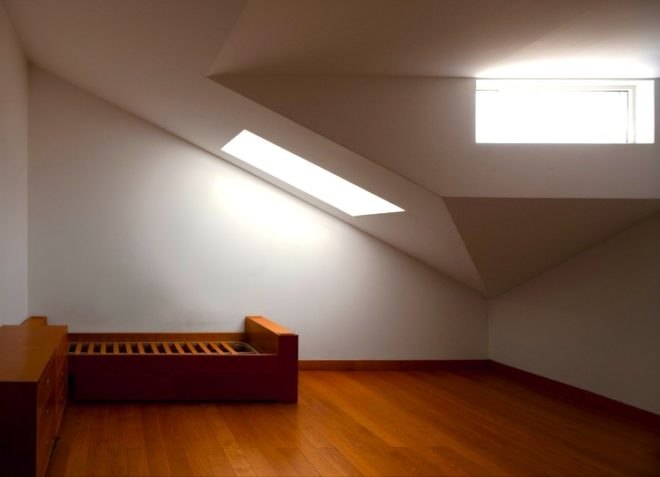 adaptive reuse, creative reuse, recycled materials, Portugal, Solar S. Roque Gallery, Manuel Maia Gomes, green design, sustainable design, eco-design, eco-architecture, sustainable reuse, renovation