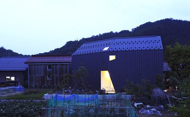 green design, eco design, sustainable design, AE5 partners, louver facade, House M, Japan, Kura, skylights, mathematical architecture
