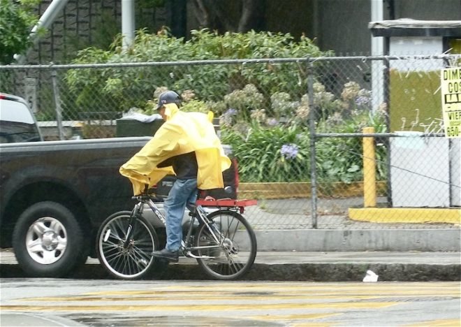 green design, environmental design, environment, sustainable design, sustainable living, green living, eco habitat, eco conscious, green infrastructure, infrastructure, green transportation, co2, climate change, green technology, eco art, bicycle, bicycle maintenance, fall riding, fall weather, rainproof, waterproof, gloves, fenders, brakes, localize, recycle, diy, pedal revolution, san francisco, sf, bikeshare, urban transportation, city cycling, preparedness, homemade, fixed gear, fixie, bike pads, fenders, LED, HID, toe clips, bike, single speed, road bike, cruiser, bikonomics, bicycle