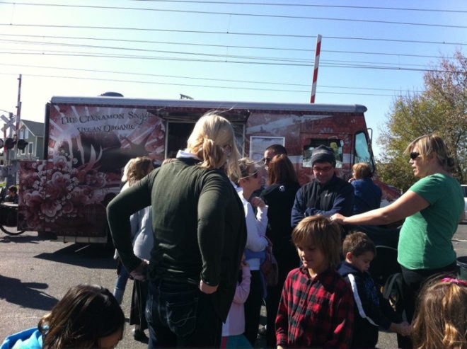 Vegan Lunch Truck, The Cinnamon Snail, Redbank, New Jersey, Hoboken, vegan, vegan fare, raw food, lunch truck