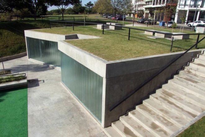 Urban design,Sustainable Building,social design,Green Lighting,Daylighting,public toilets,green roof,green roof urban design,U-shaped glass,inclusive design,argentina,argentine design,parana river,rosario city,park building,disable children,cement