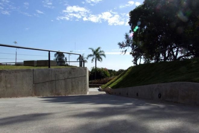 Urban design,Sustainable Building,social design,Green Lighting,Daylighting,public toilets,green roof,green roof urban design,U-shaped glass,inclusive design,argentina,argentine design,parana river,rosario city,park building,disable children,cement