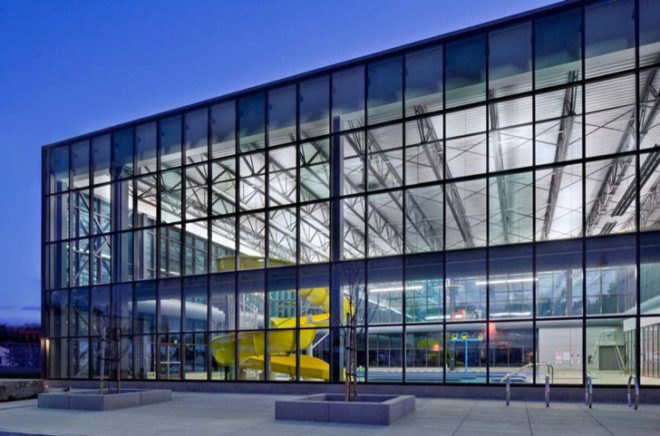 ELS Architects and Urban Design,Bay area swimming pool, green public facility design,Solar thermal heated pool, Urban recration center green design, eco center, Oakland sports center,LEED Silver, LEED recreation center,