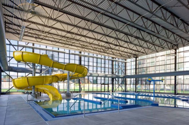 ELS Architects and Urban Design,Bay area swimming pool, green public facility design,Solar thermal heated pool, Urban recration center green design, eco center, Oakland sports center,LEED Silver, LEED recreation center,