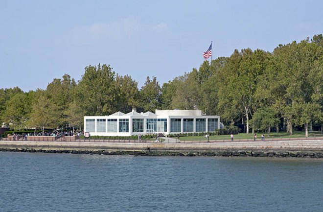 green design, eco design, sustainable design, LEED Platinum, Liberty Island, Acheson Doyle Partners Architects, geothermic heating, glass curtain, rain water recycling, Statue of Liberty Cruises