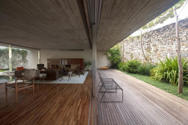 green design, eco design, sustainable design, Marcio Kogan, MK27, Chimney House, Brises soleil, open air residence, Brazil, Glass Curtain