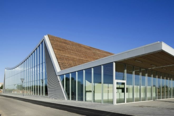 Monconseil Sports Hall, Explorations Architecture, tours, france, multi-purpose building, gym, daylighting, brise-soleil, photovoltaics