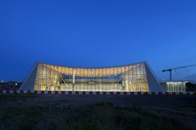 Monconseil Sports Hall, Explorations Architecture, tours, france, multi-purpose building, gym, daylighting, brise-soleil, photovoltaics