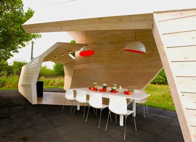 The Village Talks, Dachniy Otvet, reality TV, design TV, green design, sustainable design, eco-design, Za Bor, Moscow, Russia, minimalist design, nature, self-supporting, gazebo, larch timber, sustainable timber, elements, year-round