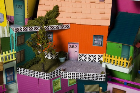 art college pasadena, ana serrano, cartonlandia, slum art, cardboard art, collage shantytowns, slum sculptures, cultural art, mexican sculptures