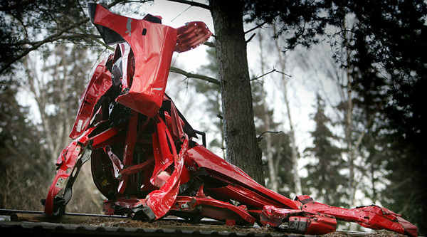 Miina Äkkijyrkkä, finnish sculpter, cow sculptures, car sculptures, used car cows, dairy farming, art,recyled art,