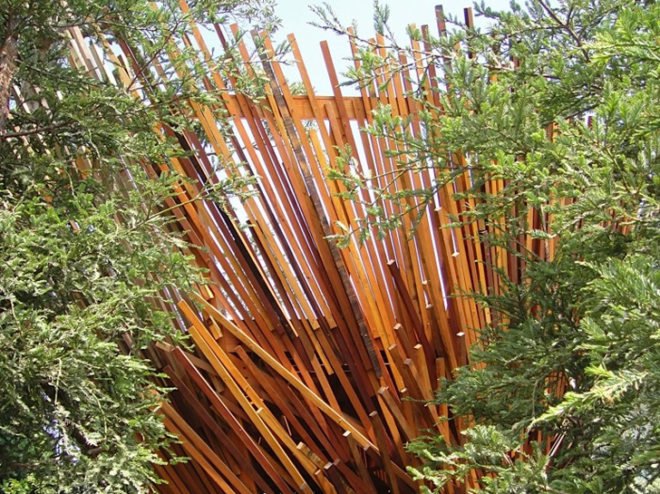 trees, tree house, roderick romero, green building, green sustainable building, reclaimed wood, recycled wood, tree-less tree house, jeff caseper, romero studios, bel air, green design, eco design, sustainable design,