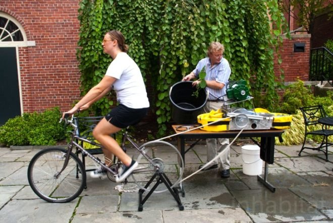 Ron Arad, feats per second, bicycles, bikes, green design, eco design, sustainable design, green transportation, steel wheel bike, WOW, Yves Behar, Silverback, bicycle library, round tail bike, Oracle Beater, Ghana, paper-making bike, cargo bikes, USB charger
