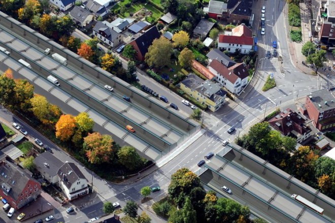 A7 Cover, Hamburg, Germany, autobahn, noise pollution, parks, greenspace, Hamburger Deckel