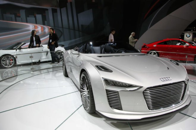 Audi, E-tron Spyder, LA Auto Show, Los Angeles Auto Show, electric car, plug-in, concept car, alternative energy car, green transportation