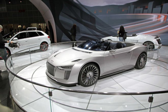 Audi, E-tron Spyder, LA Auto Show, Los Angeles Auto Show, electric car, plug-in, concept car, alternative energy car, green transportation