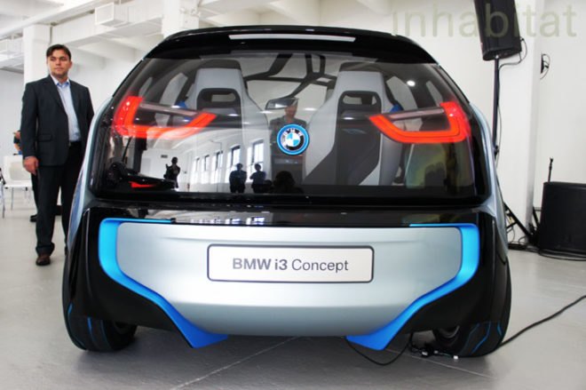 bmw i3, bmw i8, bmw hybrid, bmw electric car, electric vehicle, hybrid vehicle, hybrid-electric vehicle, bmw green car, green transportation, all-electric bmw, i3, i8, bmw i3 photos, bmw i8 photos, electric car, hybrid car, sustainable transportation, eco vehicle