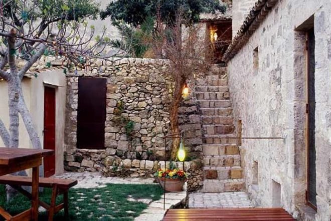 Green Real Estate,Green Materials,green Interiors,Green Holidays,green furniture,Eco Travel,Architecture,moroccan style,local stone,locally sourced materials,italy,restored house,accomodation,hotel,bamboo,Custom Made Furniture,