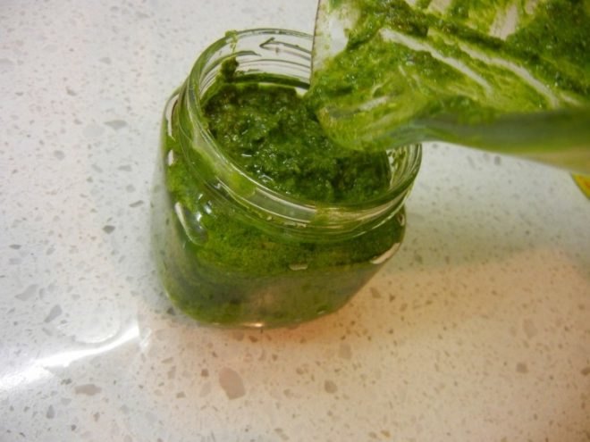 diy, dift gifts, green gifts, inhabitat diy, make it yourself, homemade pesto, pesto, recycled glass, recycled gifts, recycled crafts, green food, green holiday gifts, green design, how to recycle glass jars, recycled glass jar, how to make pesto, pesto recipe, sustainable design