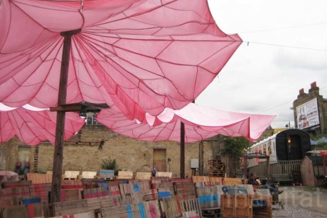 Sustainable Food,Recycled Materials,Green renovation,green Interiors,green furniture,Prefab Housing,wooden shed,vintage furniture,outdoor cinema,outdoor silent cinema,recycled pallets,parachute umbrella,recycled parachute
