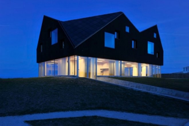 Dune House, Jarmund Vigsnæs Architects, living architecture, eco tourism, suffolk, uk, vacation house, daylighting