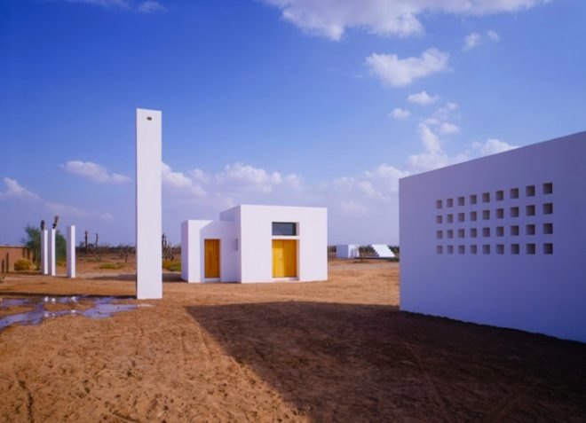 Guilhem Eustache, Belgian, Marrakech, Morocco, natural materials, locally-sourced materials, green building, sustainable home, sustainable development, atlas mountains, green design, sustainable design, eco design, clay, tadelakt, solar gain, minimalist