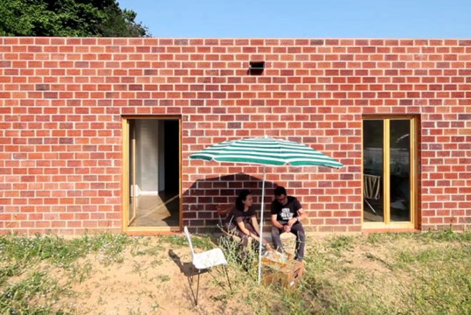 green design, eco design, sustainable design, Barcelona, House 712, H Arquitectes, perforated brick, triangular building, natural ventilation, minimalist architecture