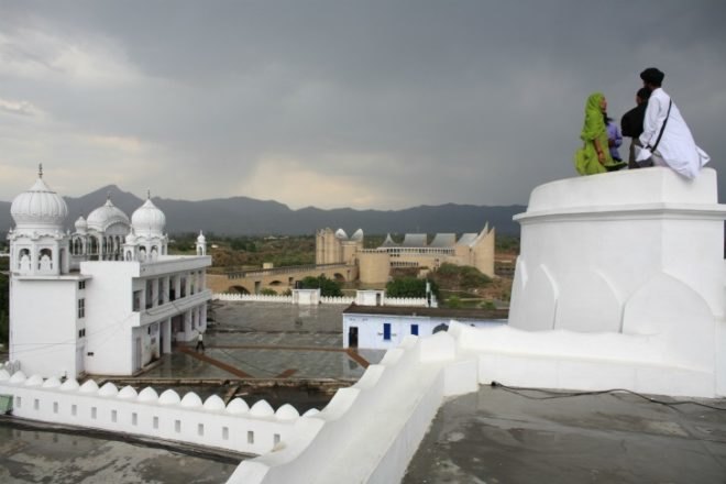 Khalsa Heritage Centre, Moshe Safdie, safdie architects, cultural center, india, local materials, sikh religion