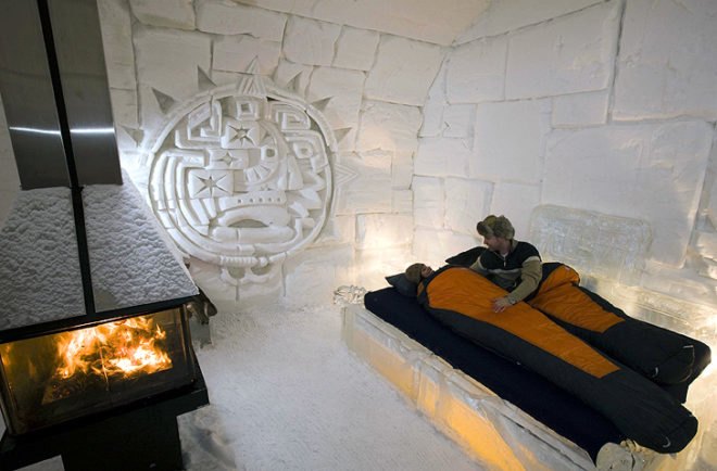 green design, eco design, sustainable design, Hotel de Glace Quebec, Ice Hotel, Ice Cafe, sustainable building, Quebec City