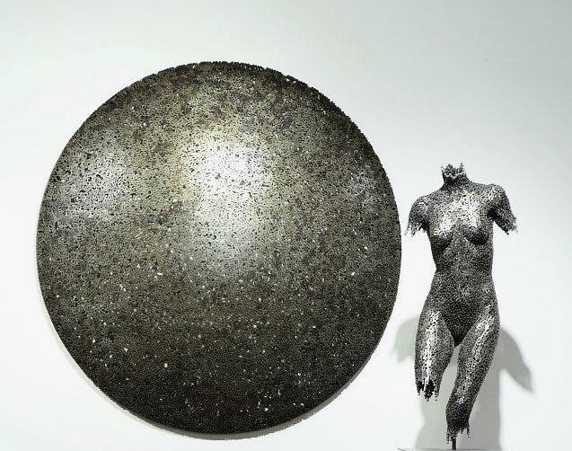 Korea, dystopia, chain sculptures, upcycled, upcycled art, metal art, recycled art, green art, sustainable art, sustainable design, green design, eco design, chains, Seo Young Deok, nude sculptures, anthony gormley