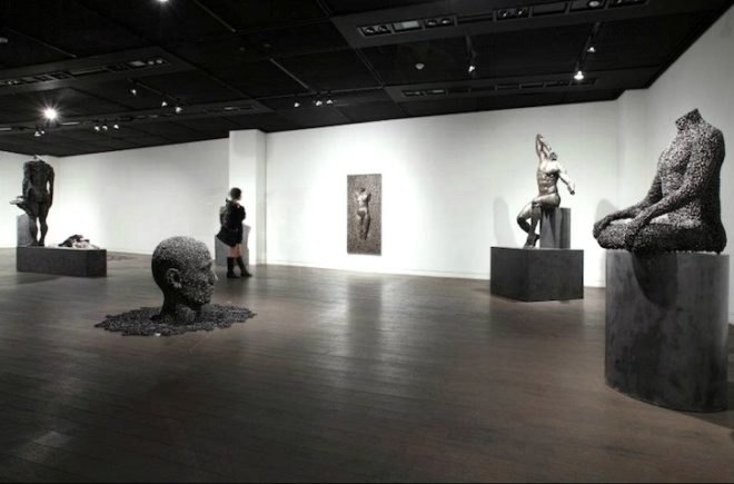 Korea, dystopia, chain sculptures, upcycled, upcycled art, metal art, recycled art, green art, sustainable art, sustainable design, green design, eco design, chains, Seo Young Deok, nude sculptures, anthony gormley