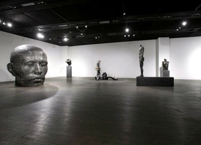 Korea, dystopia, chain sculptures, upcycled, upcycled art, metal art, recycled art, green art, sustainable art, sustainable design, green design, eco design, chains, Seo Young Deok, nude sculptures, anthony gormley