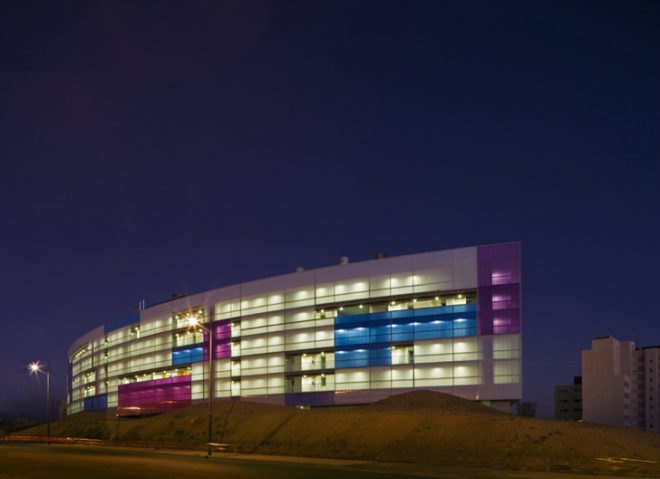 low impact large building, solar thermal, Ruiz Larrea and Associates, passive heating, passive solar, passive cooling, double wall, buildign shading, building orientation, eco building design, earth tube, green apartment, Spanish green building, eco apartment,